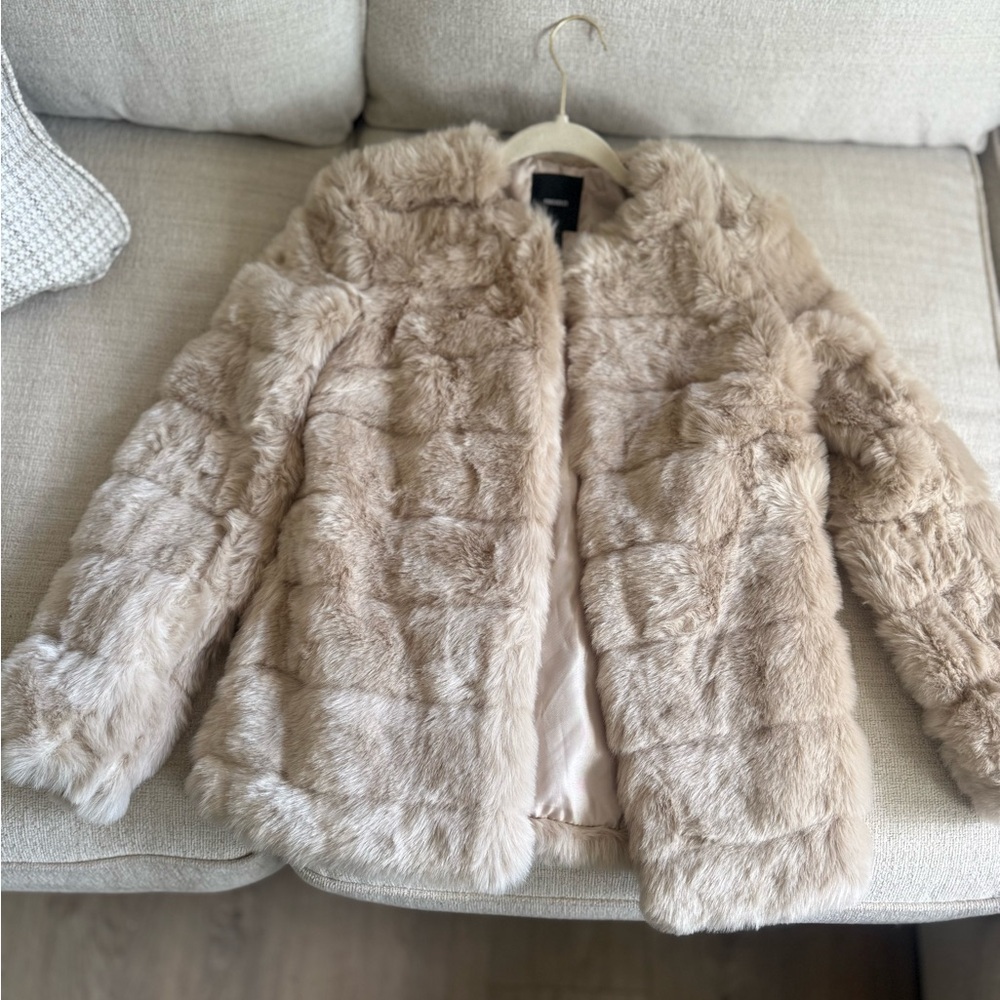 Forever 21 Cream Teddy Jacket Plush Faux Fur